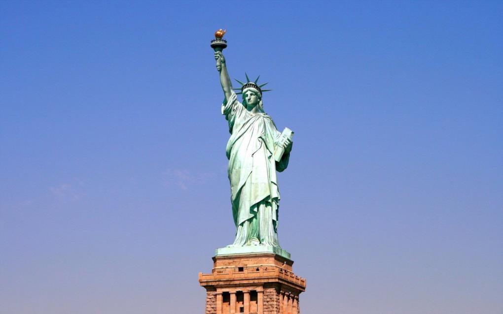 美国纽约自由女神像桌面壁纸